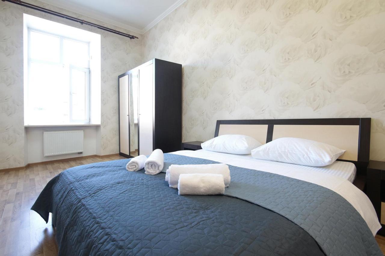 Deluxe Apartments 1326 Lviv Extérieur photo